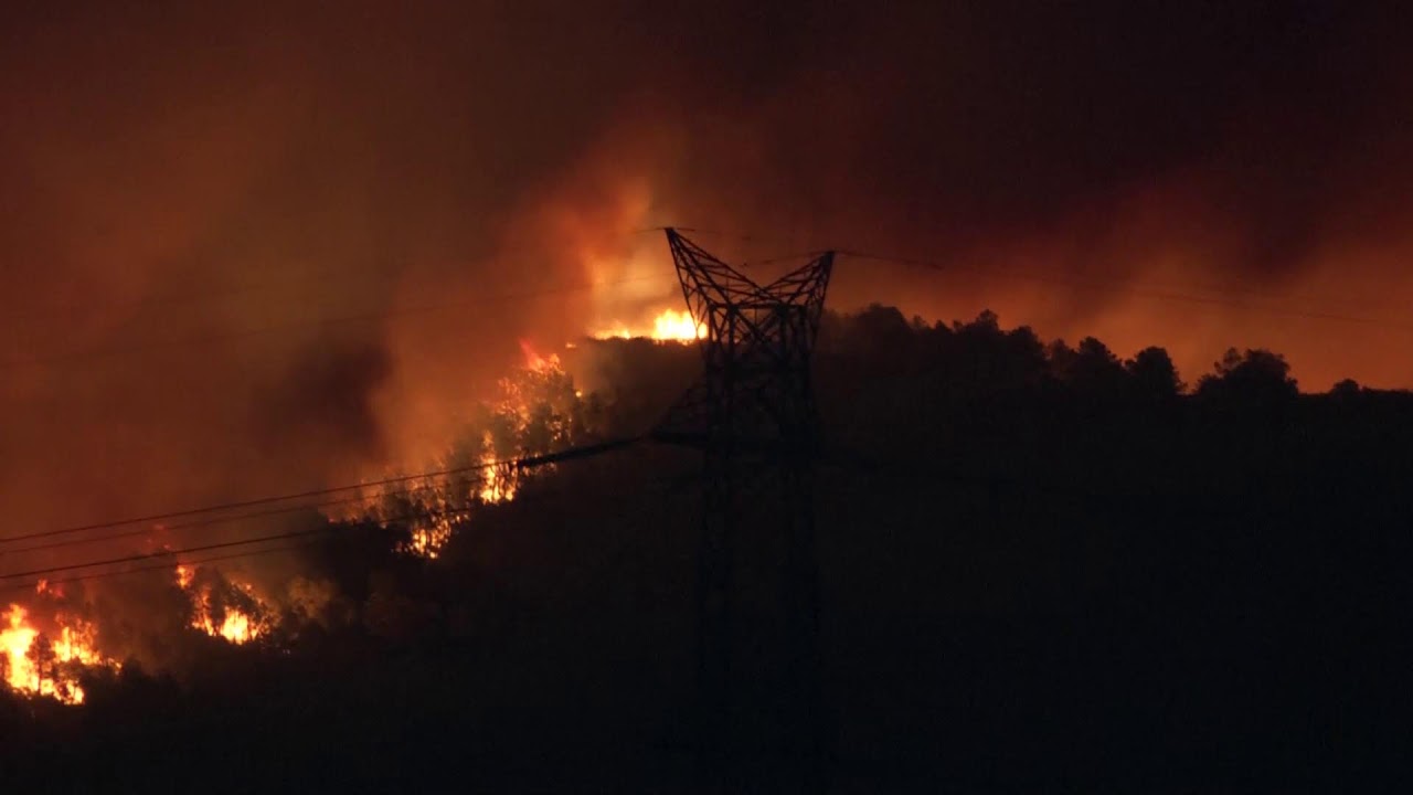 LIVE: Wildfire Rages in Spain Amid Heatwave