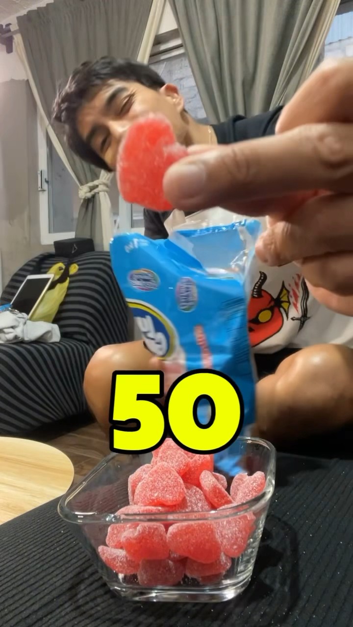Podrás adivinar cuantas gomitas había? ??? Jeremy Parre