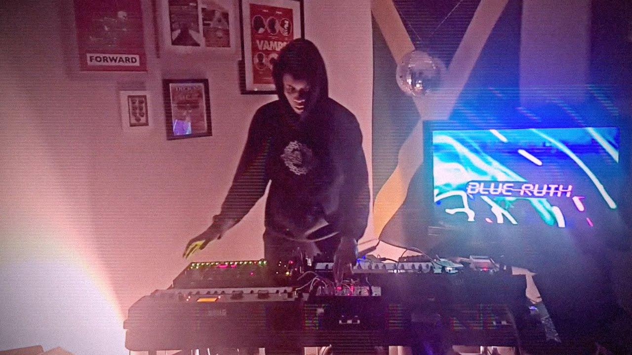 Iconic Sonics: Blue Ruth (a tribute to Grace Jones) - YouTube