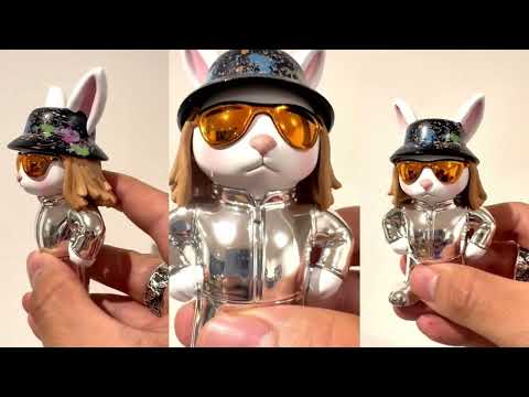 DREAMØ Chrome Physical Collectible
