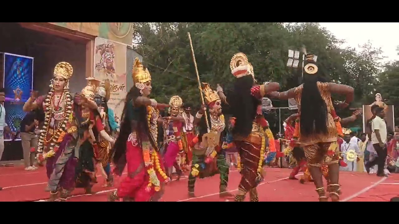 நாட்டுப்புற கலை நிகழ்ச்சி ஆக்ரோஷமான அம்மன் நடனம் 