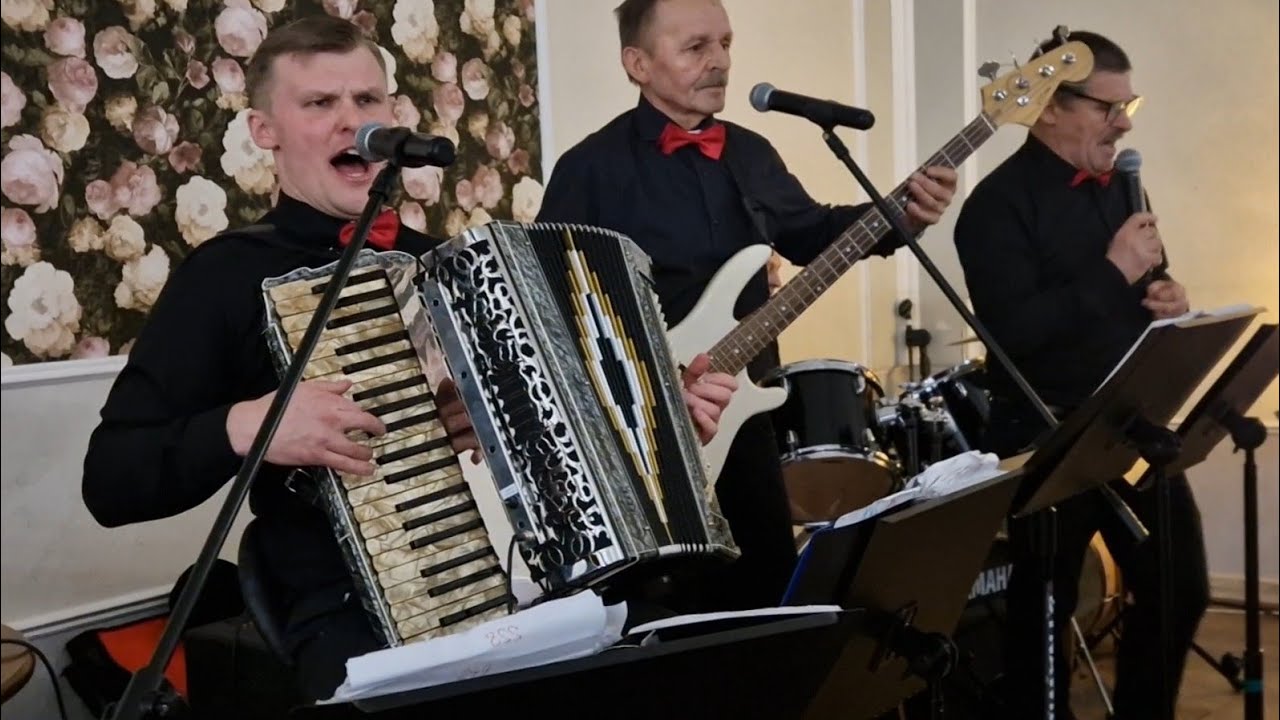 W tanecznych klimatach 'disco' od Kapeli Stąporkowskiej!