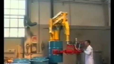 Drum Lifting and Emptying using a Dalmec Manipulator