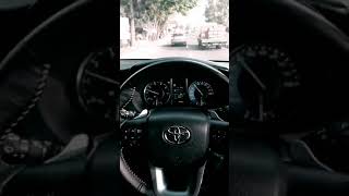 Mentahan Buat Story Wa Ig Bawa Mobil Toyota Fortuner Siang Hari shorts