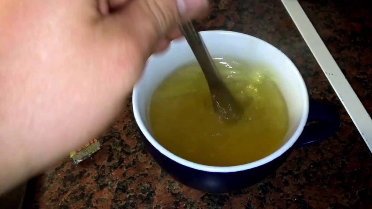 Fette Brühe Fette Suppe aus einem Brühwürfel kochen Anleitung Rezept ...