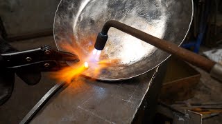 BLACKSMITHING| Hand Forging Iron Pan/Skillet and then using its to cook a meal.