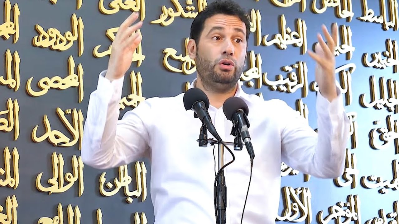 E hodhi nenen e tij ne zjarr nje dite para Ramazanit dhe nuk iu pranua Haxhi per 40 vjet. Tronditese