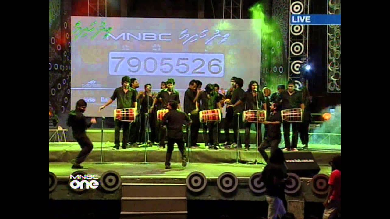 Gina keriyaa vaareyga - Harubee live at MNBC Eid Hadhiyaa show (8 Sept 2011)