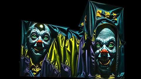 Zombie House of Nightmares projection mapping - Part 1 middle