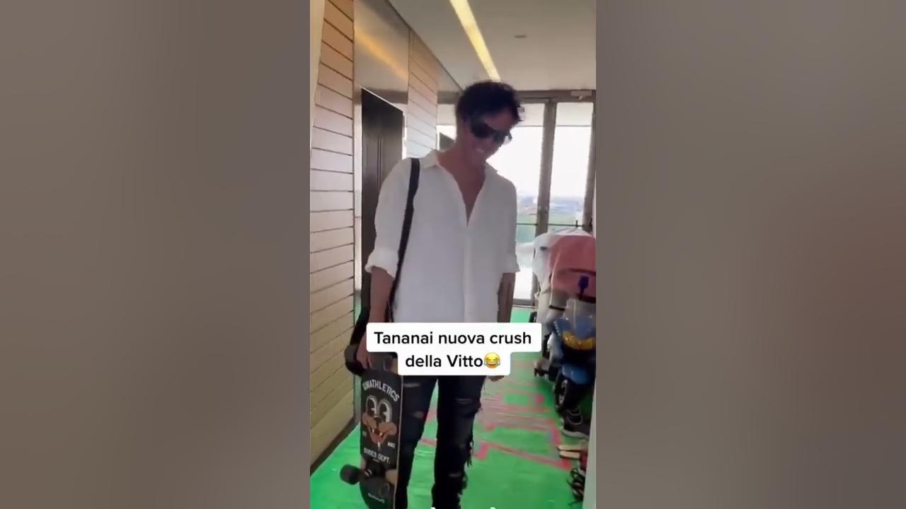 Tananai si presenta a casa di Fedez e Chiara Ferragni