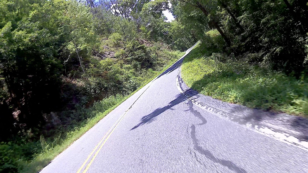 The Tail Of Dragon Ride Part Two Arriving Deals Gap The Tail Of Dragon Ride Part Two Arriving Deals Gap Motorcycle Resort