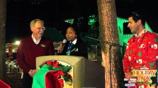 GUINNESS WORLD RECORDS Mistletoe Kiss - Six Flags Over Georgia