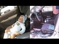 Работники скорой помощи разбили стекло машины, чтобы спасти...куклу