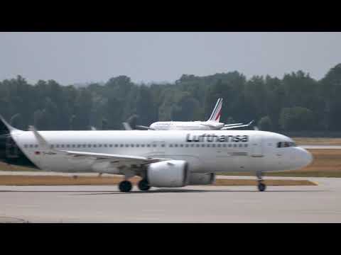 737 & A320 aircrafts at Munich INTL