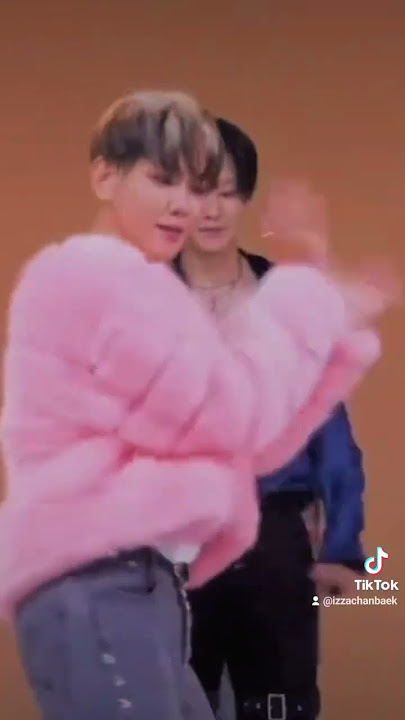 😳😳😳😳 #baekhyun #exo #chanbaek #chanyeol
