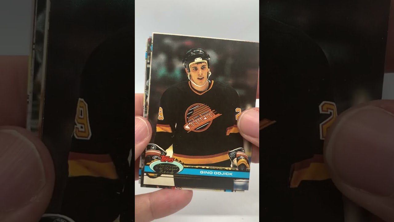 1991-92 Topps Stadium Club NHL pack opening