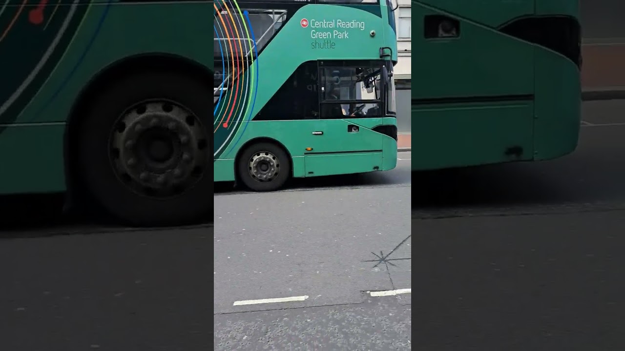 Reading Buses 706 YP67XCA in Reading Town Centre 3/4/23 