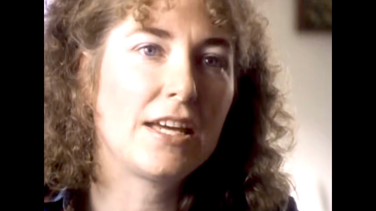 smoking cigarettes youtube Women Share Their Darkest Smoking Cigarette Addiction Secrets
