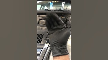 EVERY VW Jetta 2.5 NEEDS THIs👀 #mechanic #technician #car #volkswagen #engine #oilleakrepair