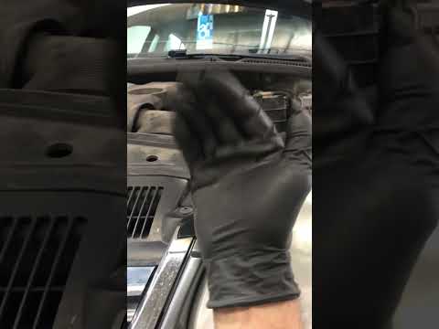 EVERY VW Jetta 2 5 NEEDS THIs Mechanic Technician Car Volkswagen Engine Oilleakrepair