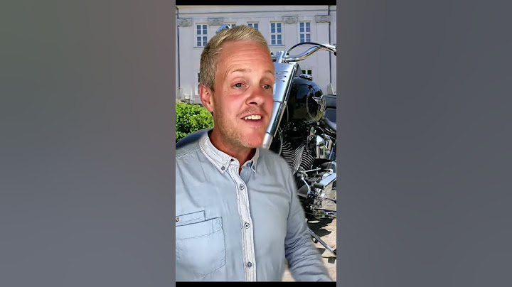 Dürfen Motorradfahrer sich im Stau durchschlängeln￼? #motorrad #stau #anwalt #verkehrsrecht  #shorts