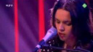 01. Norah Jones -  Thinking about you (live in Amsterdam ) chords