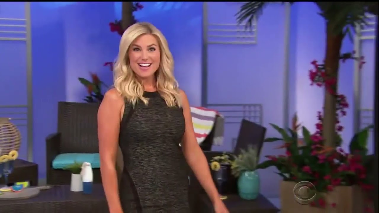 🔥 Rachel Reynolds – Sexy Dark Dress, Super Short (9/28/16 HD 60 fps 720p)