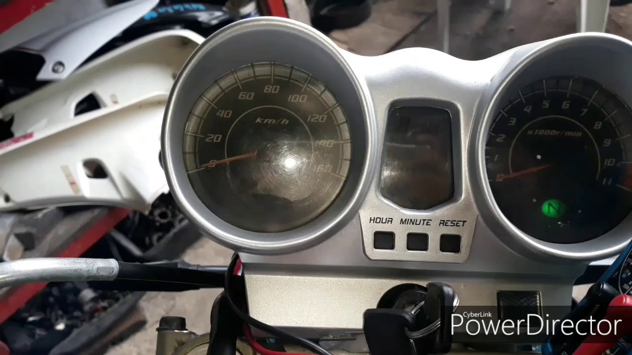 Teste do sinal do sensor VS (velocidade) da CBX 250 TWISTER