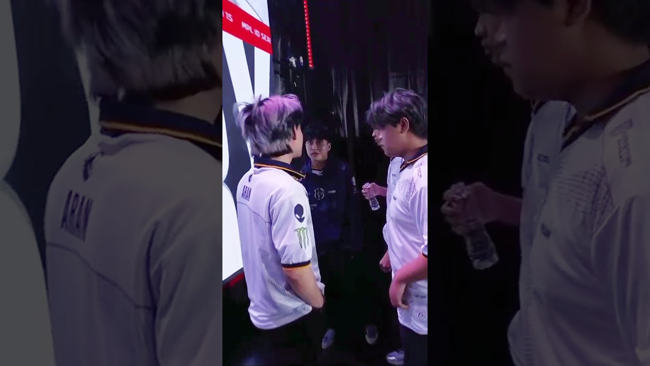 ada yg bisa jelasin, kenpa aran & aeron bersitegang? 