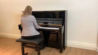Perzina UP-122 piano, klassieke muziek
