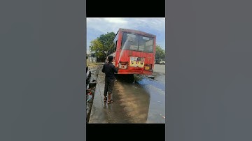 GSRTC BUS WASHING 💦#gsrtc #gsrtcbus #mangrol  LIKE SHARE SUBSCRIBE ✨@divyeshparmarvlogs19