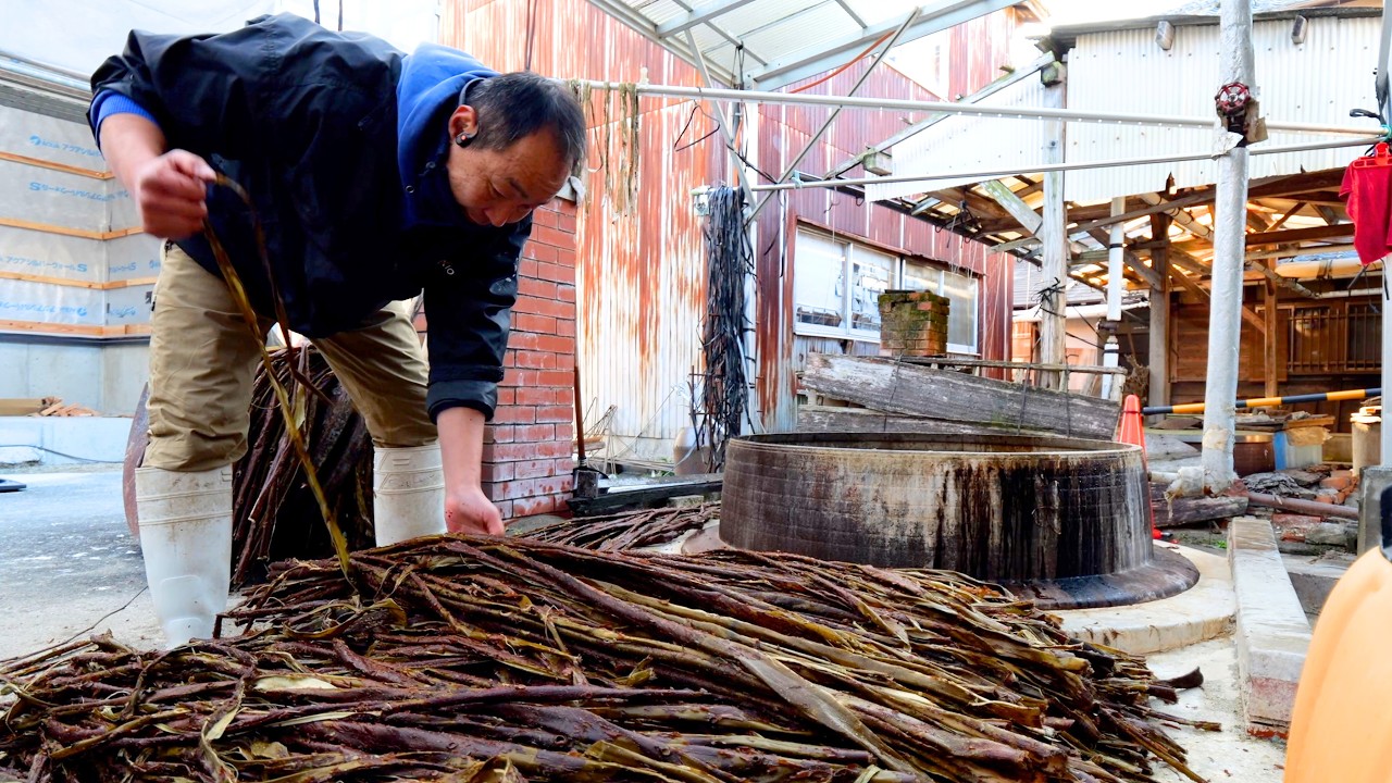 和紙を作る。1300年の日本伝統を受け継ぐ手漉き和紙職人の製作プロセス