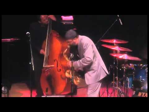 Kenny Garrett Quartet Performs at Yoshi's