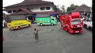 Truk Anti Gosip Sam P_trok,Dan truk-truk keren lain ikut memeriah kan acara hari jadi kota wonosobo