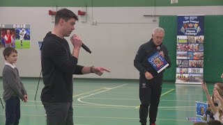 Lt. Gov. Tressel, Dane Sanzenbacher congratulate Toledo youths on completing fitness challenge