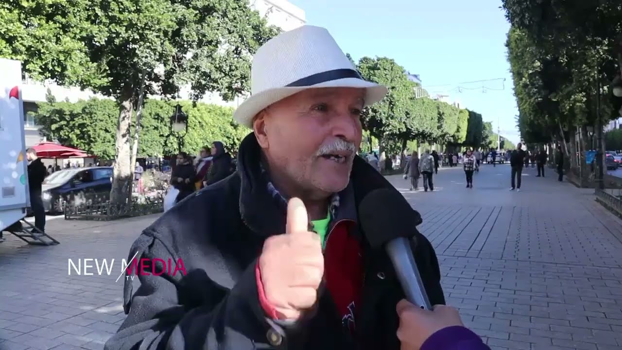 يتحدث على تجربة غربته لسنوات .. عديت سنين بين كندا و دول عربية ..عجبتني العزوبية وعشت مدلل روحي ❤️