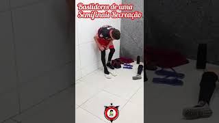 Bastidores de uma Semifinais Recreação Futsal sub12, o vestiário é um lugar mágico 😍#base #vestiário