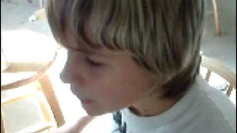 how to keep an idiot busy for 40 seconds.