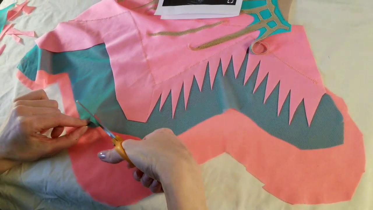 Низ юбочки из сетки. Урок художественного вырезания. 😁 Mesh skirt