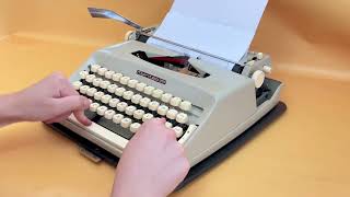 Maritsa 22 | Arctic White | The Eastern Bloc Design Icon typewriter typing - El Rastro Antiques