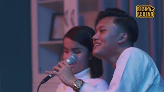 Download RnB : MEDLEY LAGU-LAGU RIZKY FEBIAN BARENG PUTRI ARIANI #3 RnB : MEDLEY LAGU-LAGU RIZKY FEBIAN BARENG PUTRI ARIANI #3