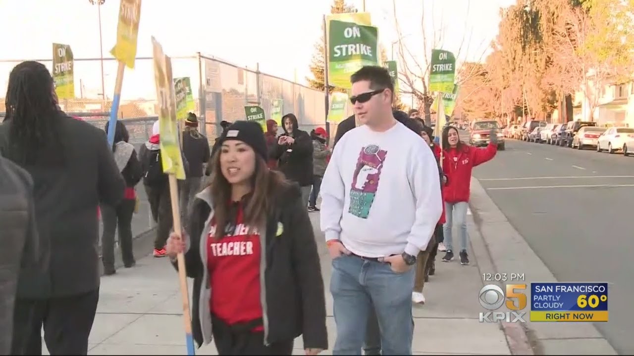 Oakland Teachers Strike Moves Into Day 2 - YouTube
