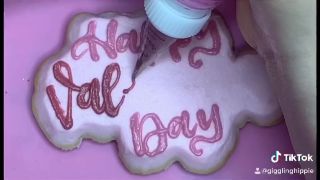 Sugar cookie decorating with buttercream YouTube