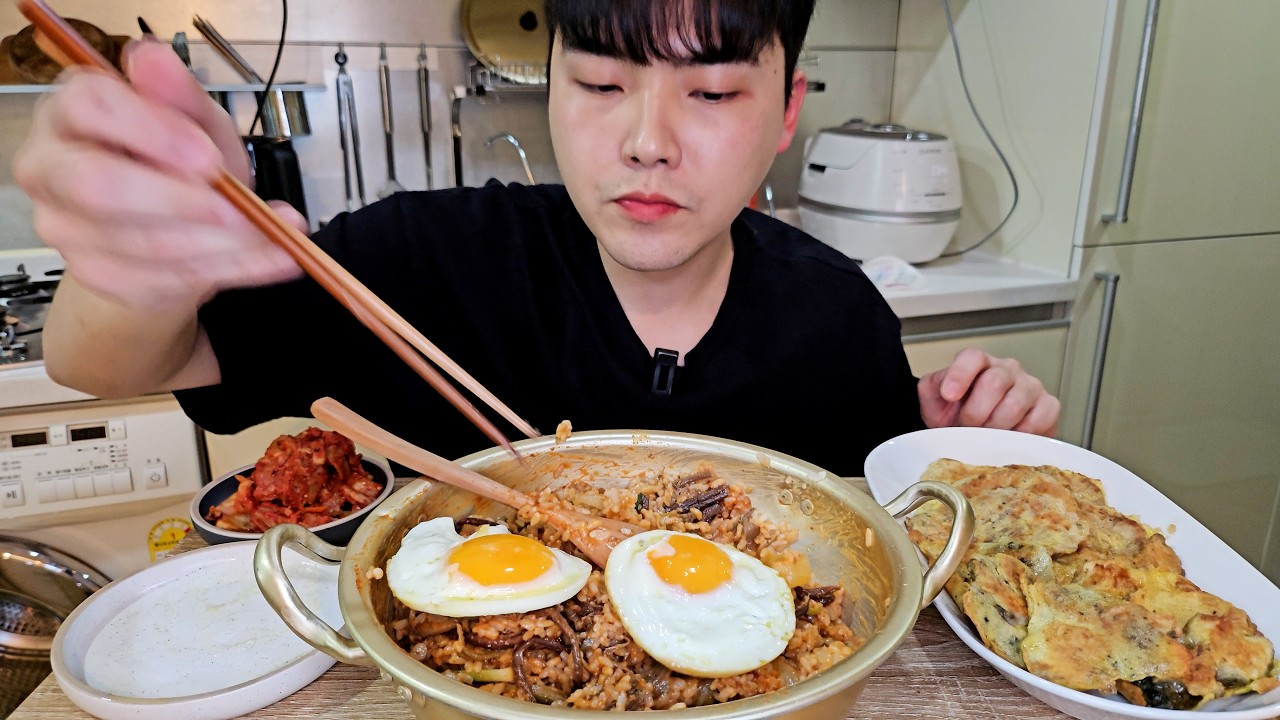 Огромный Бибимбап и Домашние Корейские Блины Мукбанг 🍚 ASMR Звуки Еды