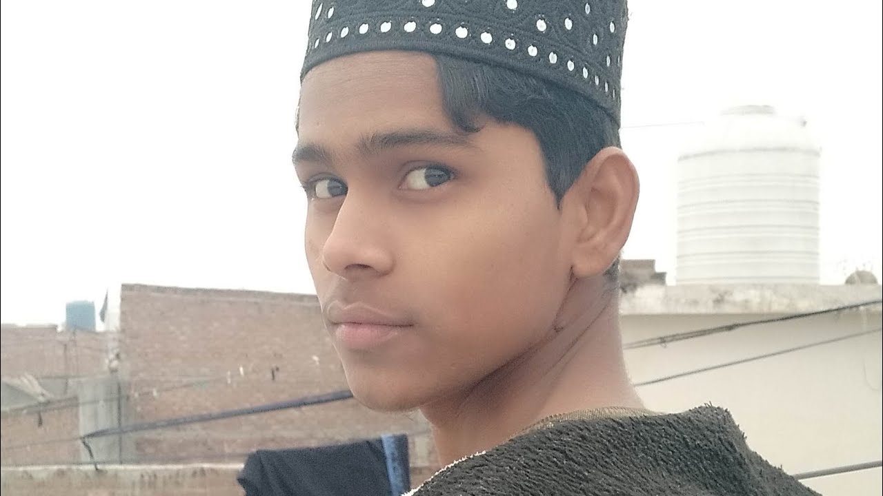 Body flexing 💪💯 pose 😜 2month home workout result 🔥 nice 👍 physique#homeworkout #minivlog 