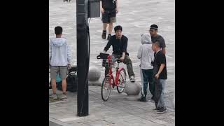 Superstar Who He Is A Sunny Carefree  Handsome College Student Riding A  In The Crowd