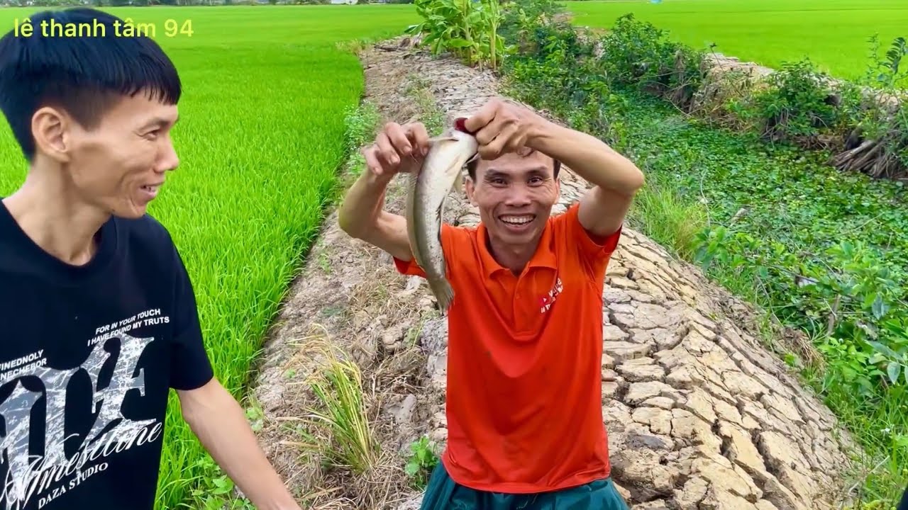 bỏ phố về quê săn bắt cá đồng