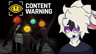 Entre por visitas .. y casi no sali .. | Content Warning