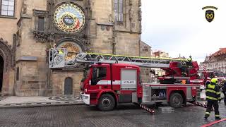 Cvičný požár ve věži Staroměstské radnice v Praze