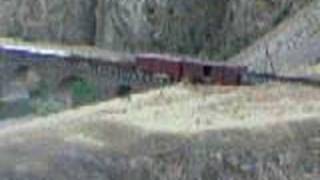 tren geçiyor